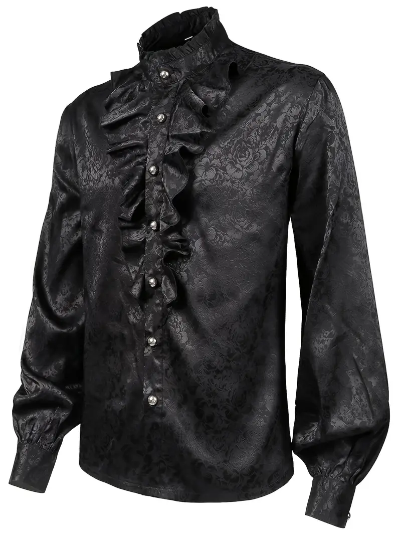 gotycka koszula vintage obrócona bokiem na białym tle