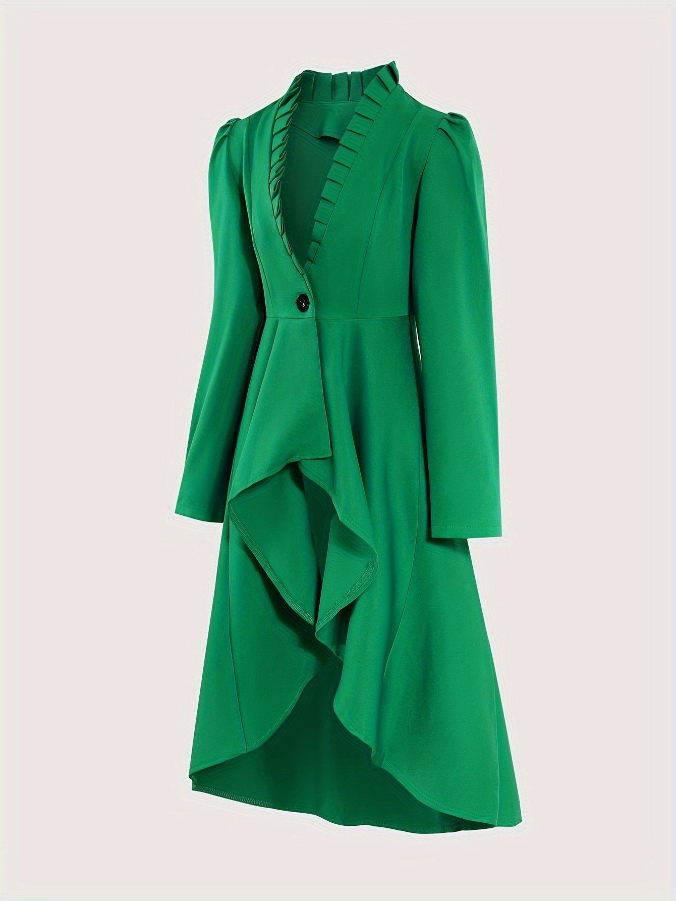 zielona Damska kurtka peleryna z czarnym guzikiem obrócona bokiem na białym tle