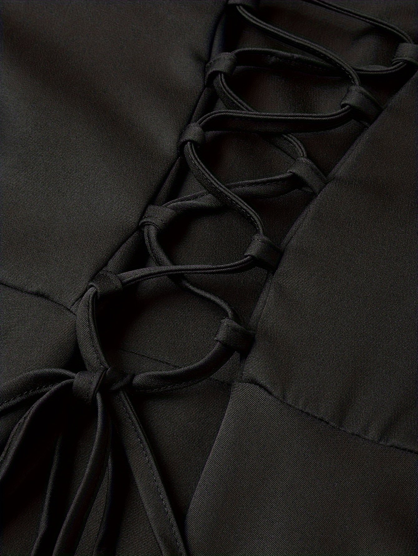 gorsetowe wiązanie z tyłu czarnej damskiej kurtki peleryny