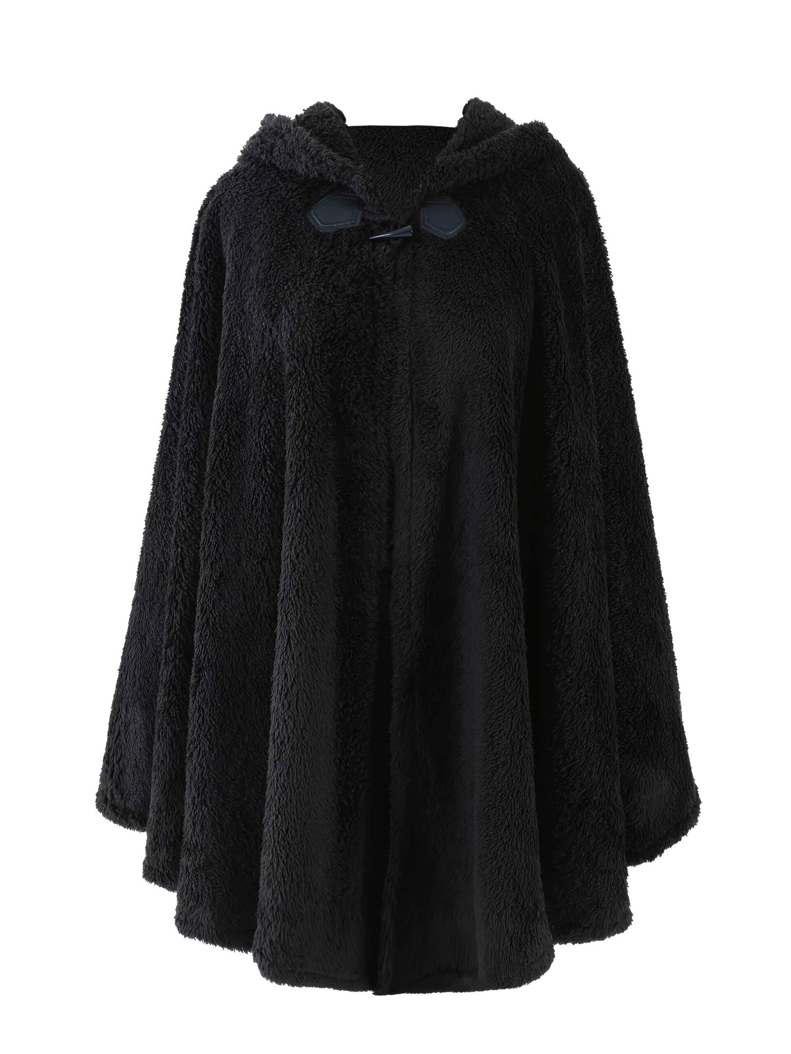 czarna ciepła peleryna damska na białym tle